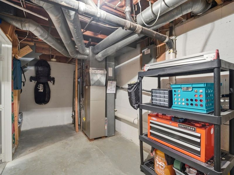 2565 Olde Hill Court S, Unit B, Columbus, OH 43221 Photo 43