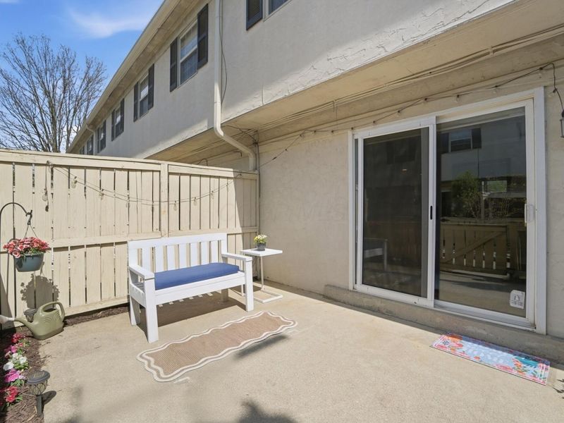 2565 Olde Hill Court S, Unit B, Columbus, OH 43221 Photo 46