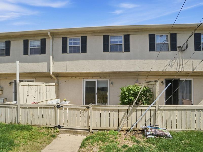 2565 Olde Hill Court S, Unit B, Columbus, OH 43221 Photo 48