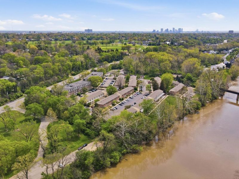 2565 Olde Hill Court S, Unit B, Columbus, OH 43221 Photo 49