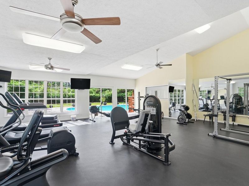 2565 Olde Hill Court S, Unit B, Columbus, OH 43221 Photo 51