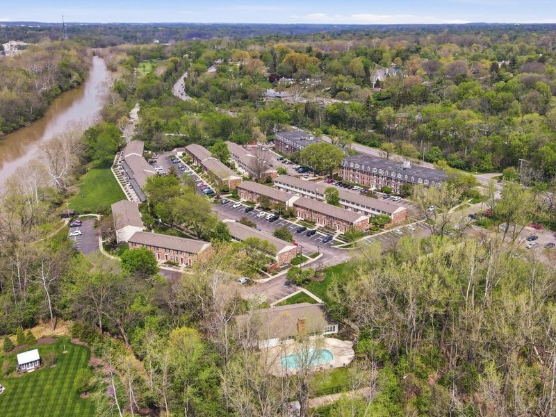 2565 Olde Hill Court S, Unit B, Columbus, OH 43221 Photo 52