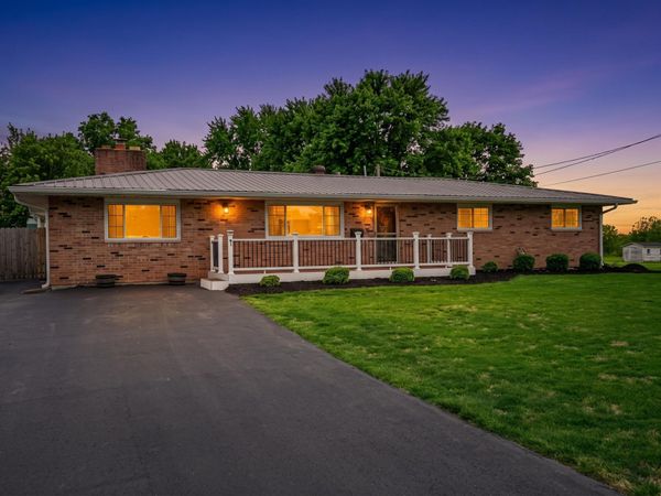 41 Oakland Street, Mechanicsburg, OH 43044