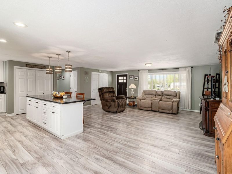 41 Oakland Street, Mechanicsburg, OH 43044 Photo 12