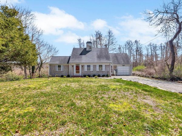 55 South Street, East Dennis, MA 02641