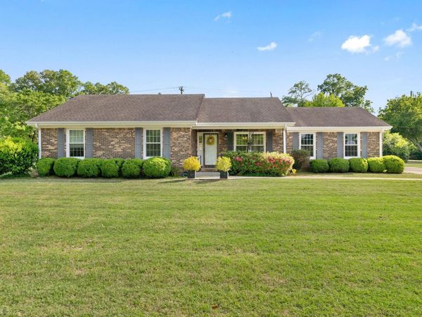 123 Wheeler Ave, Sheffield, AL 35660