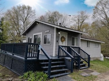 2543 Henry Road , Oregon Twp, MI 48446