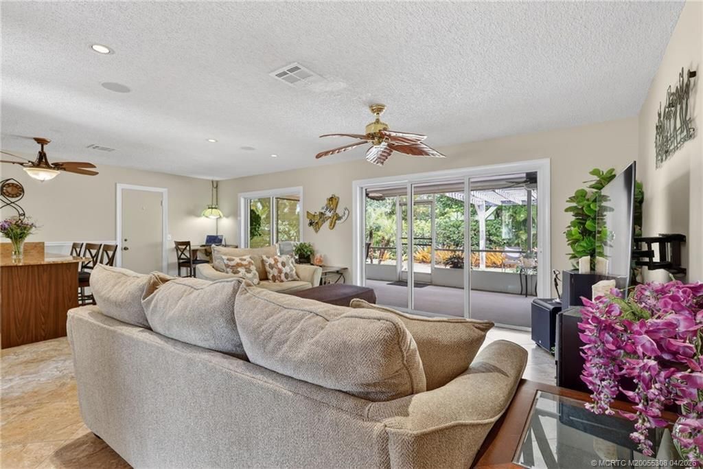 330 SW Winnachee Drive, Stuart, FL 34994 Photo