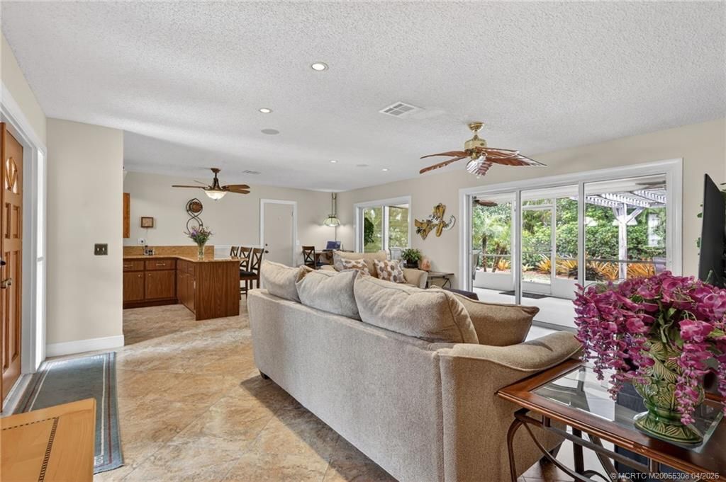 330 SW Winnachee Drive, Stuart, FL 34994 Photo