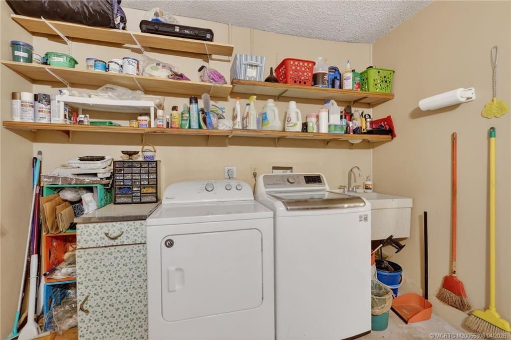 330 SW Winnachee Drive, Stuart, FL 34994 Photo