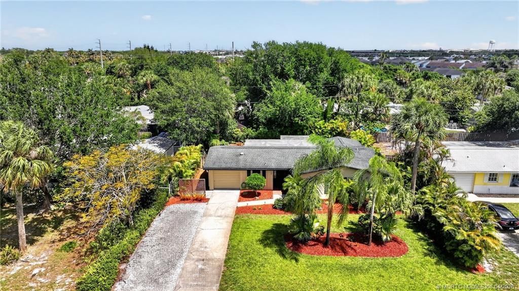 330 SW Winnachee Drive, Stuart, FL 34994 Photo