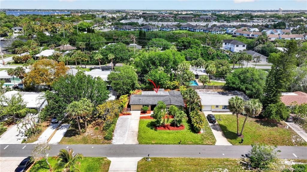 330 SW Winnachee Drive, Stuart, FL 34994 Photo