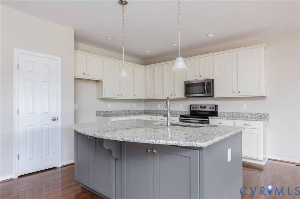 8595 Leanne Lane Mechanicsville, VA 23116