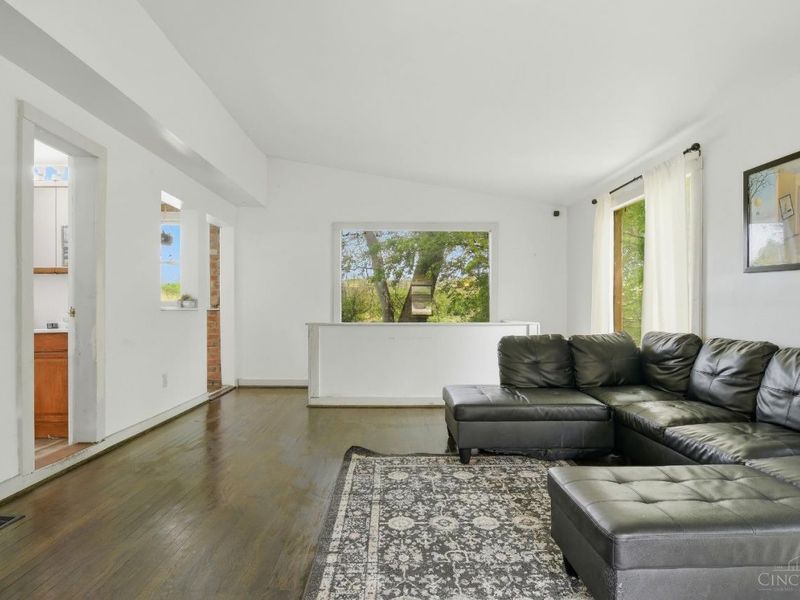 5067 E Miami River Road, Miami Twp, OH 45002 Photo 9