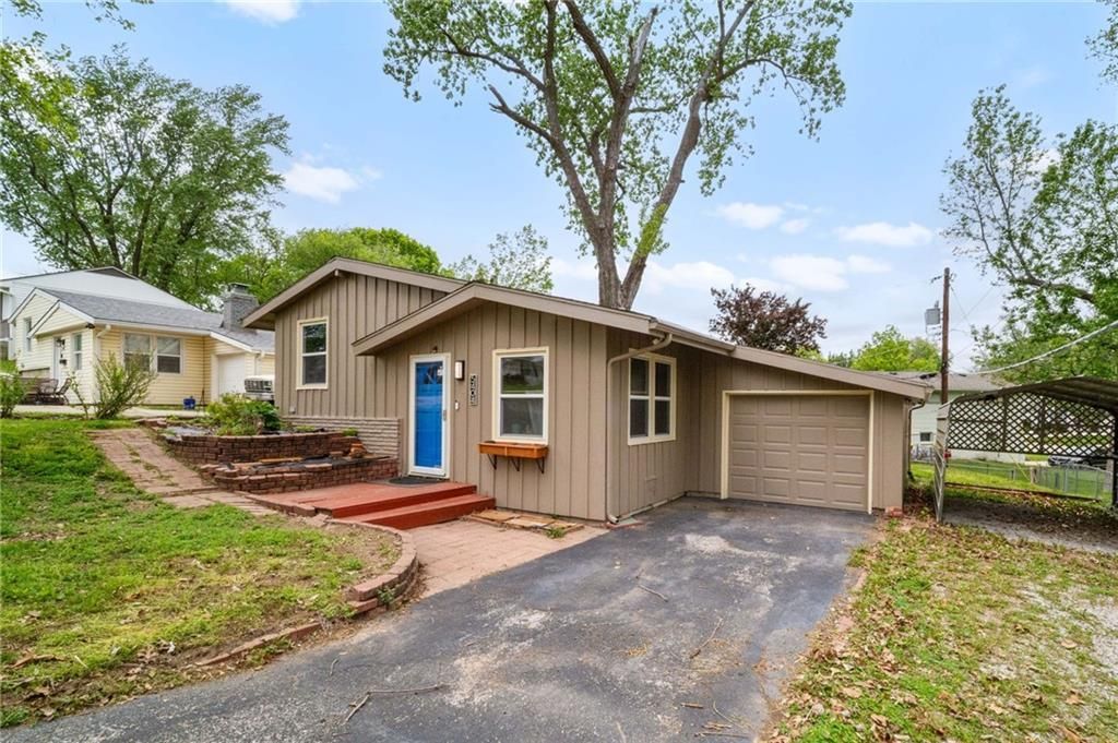 5404 NE 42nd Terrace, Kansas City, MO 64117 Main Photo
