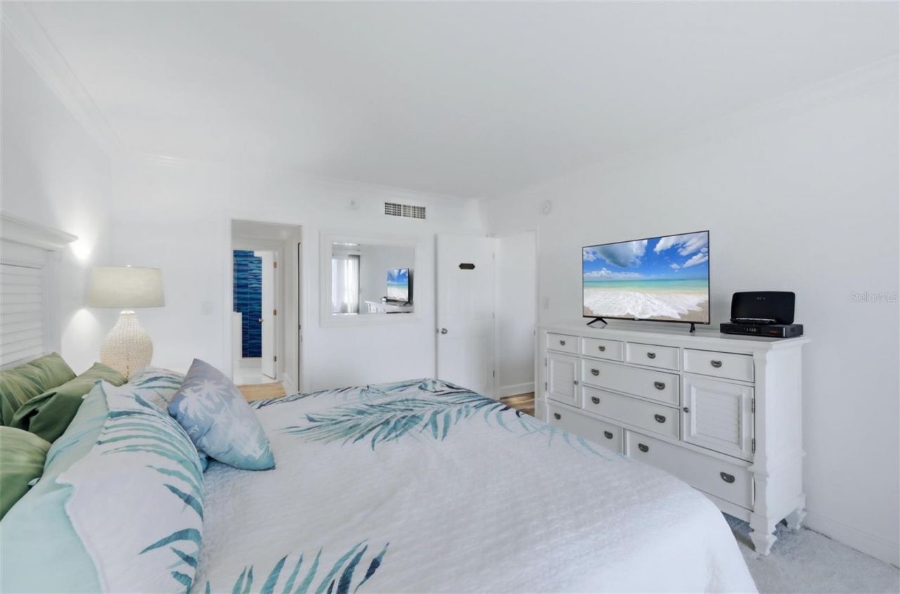 2110 Benjamin Franklin Drive , Unit 104, Sarasota, FL 34236 Photo
