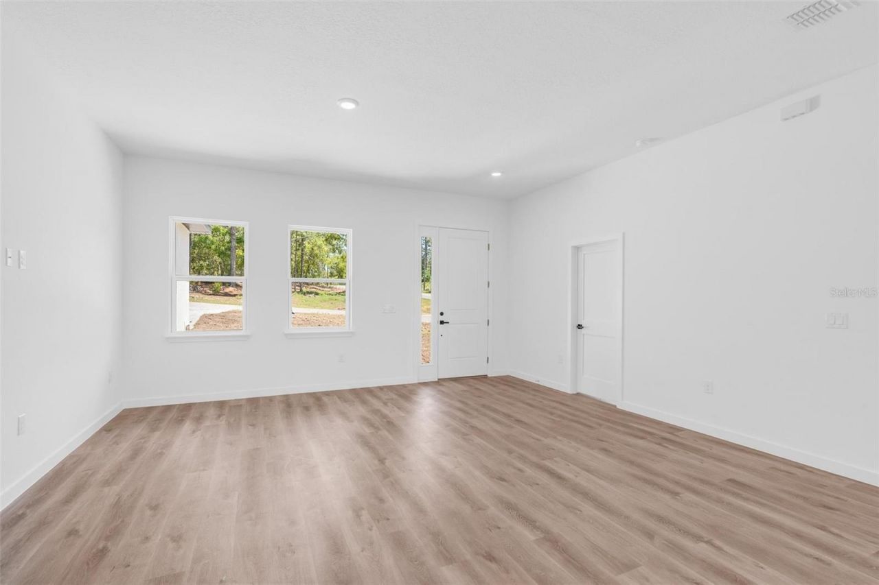 8812 N Lansen Way, Citrus Springs, FL 34434 Photo
