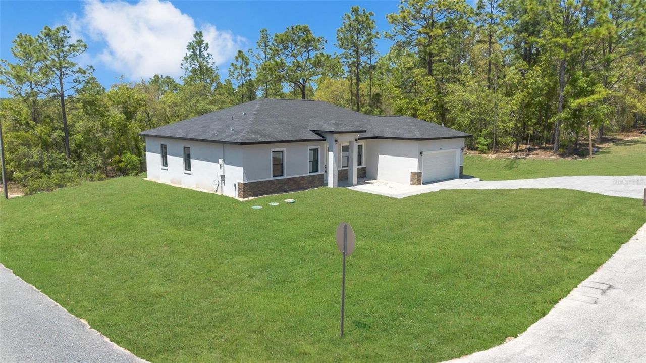 8812 N Lansen Way, Citrus Springs, FL 34434 Photo