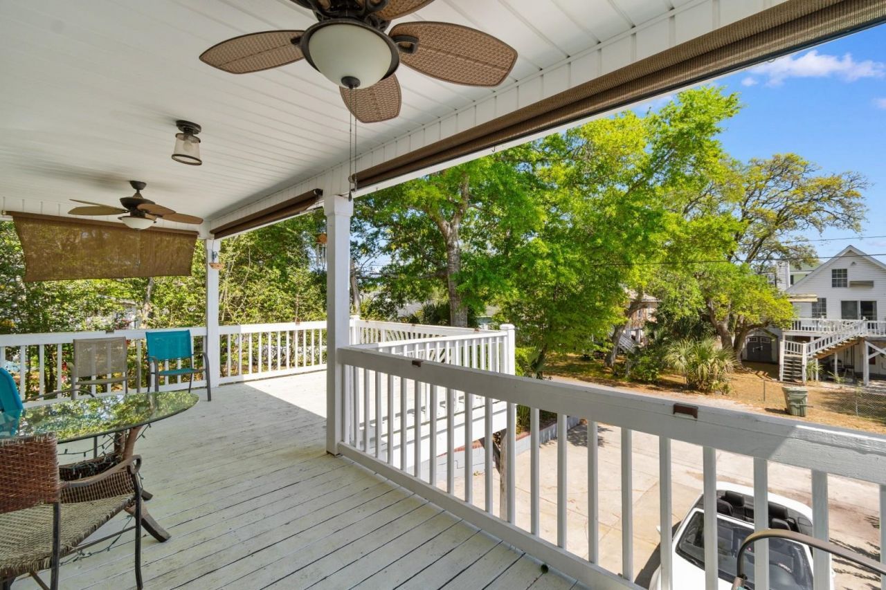 114 N Oak St.  Photo 25