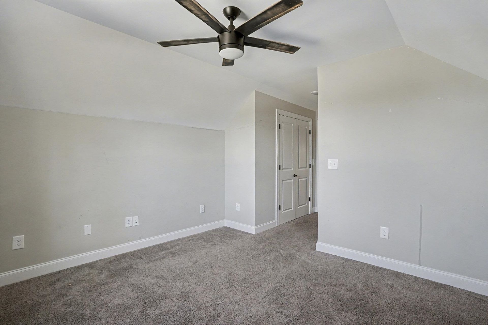 2520 Suzanne Dr.  Photo 23