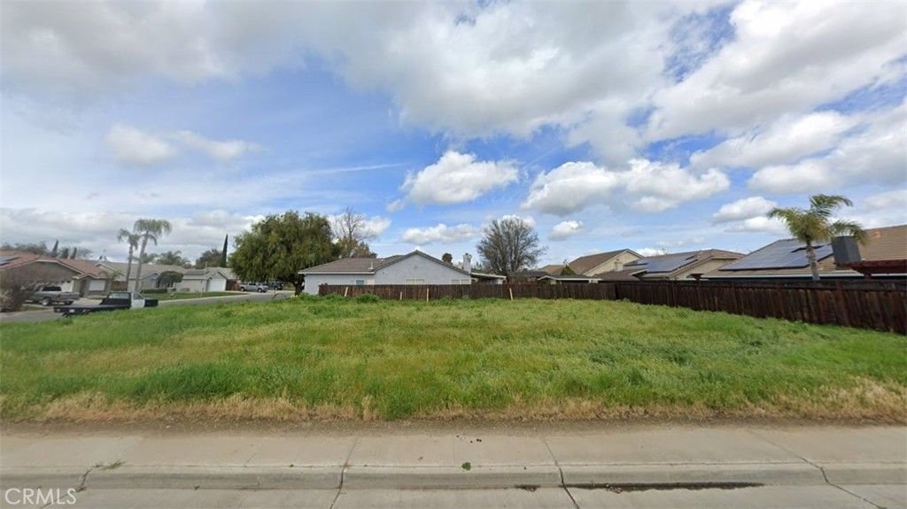 1654 Fir Drive, Los Banos, CA 93635 Main Photo