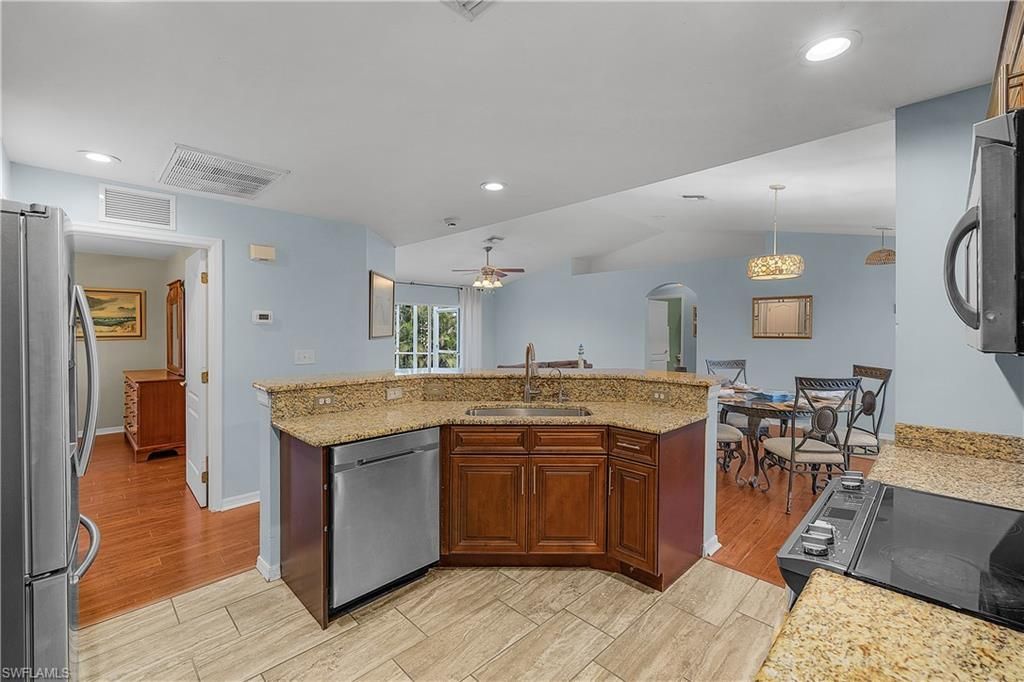 3928 NW 41st Pl, Cape Coral, FL 33993 Photo