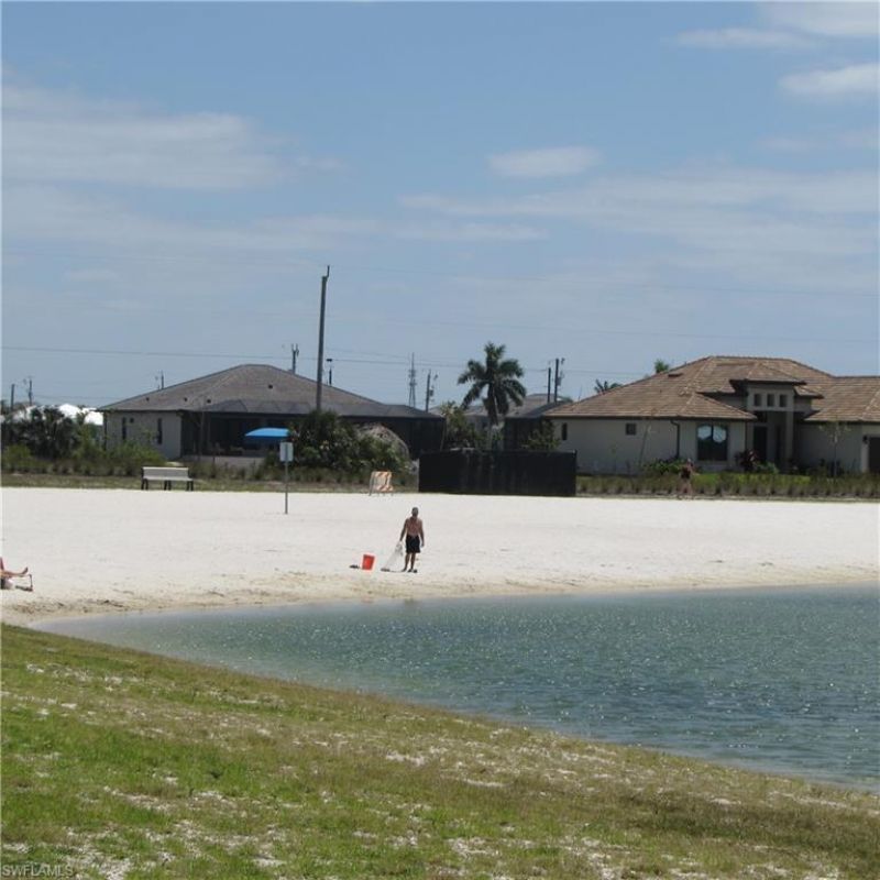 3928 NW 41st Pl, Cape Coral, FL 33993 Photo