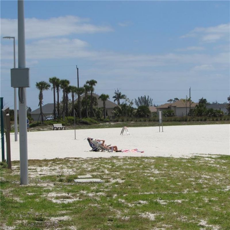 3928 NW 41st Pl, Cape Coral, FL 33993 Photo