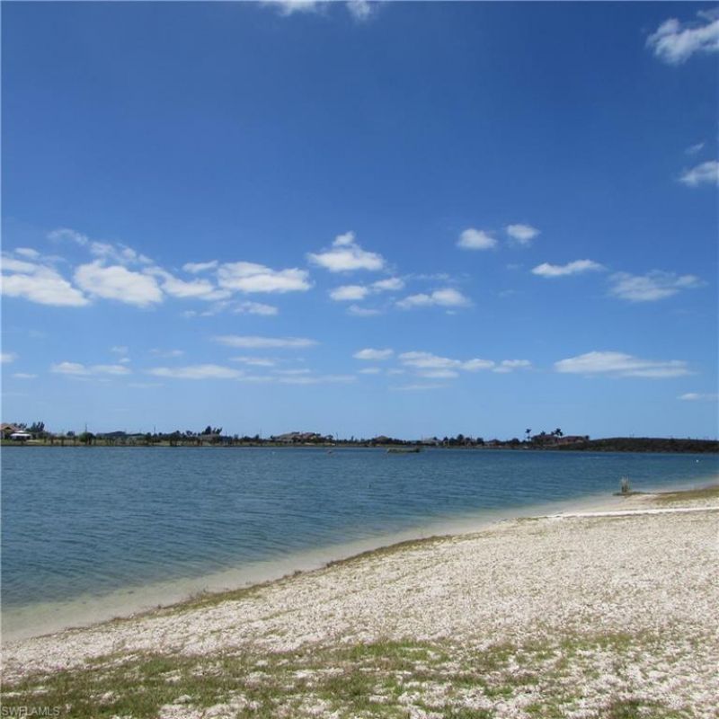 3928 NW 41st Pl, Cape Coral, FL 33993 Photo