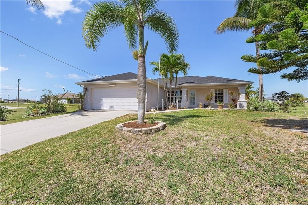 3928 NW 41st Pl, Cape Coral, FL 33993 Photo