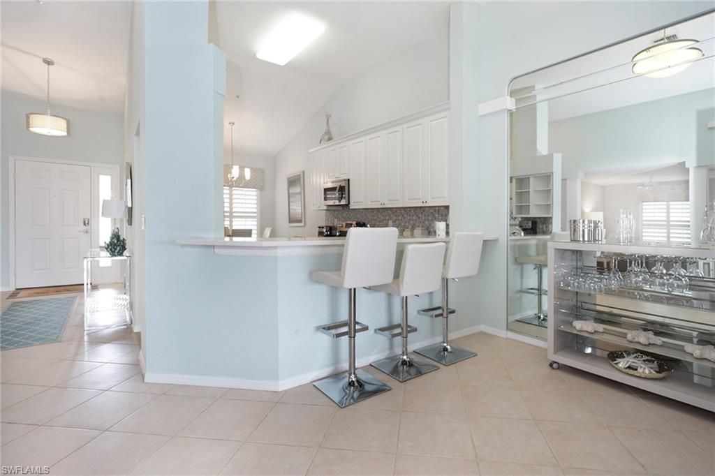 2220 Chesterbrook Ct, Unit 204, Naples, FL 34109 Photo