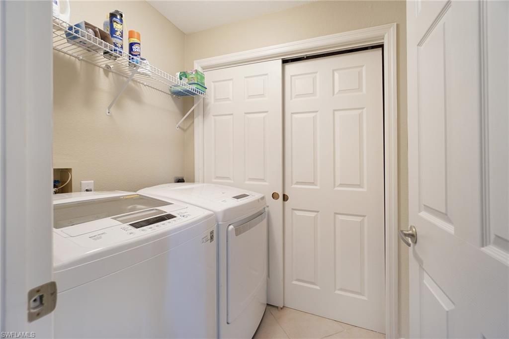 2220 Chesterbrook Ct, Unit 204, Naples, FL 34109 Photo