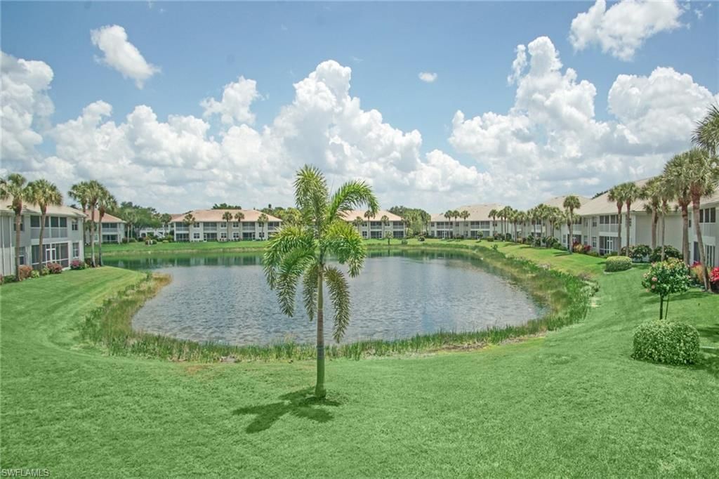 2220 Chesterbrook Ct, Unit 204, Naples, FL 34109 Photo