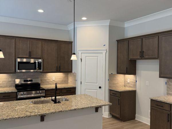 8663 Turnbull Dr, Pleasant View, TN 37146