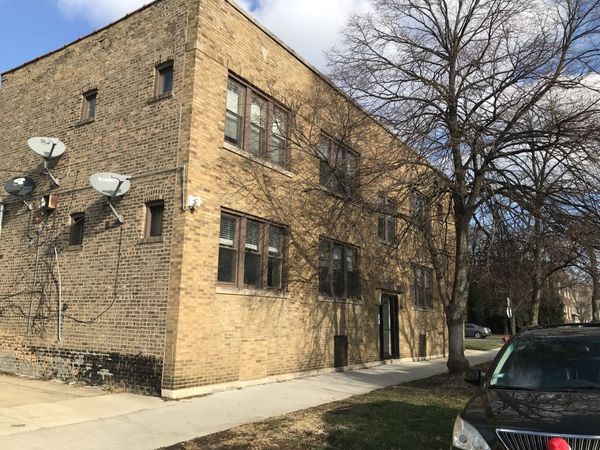 3234 W Grace Street, Unit 2W, Chicago, IL 60618