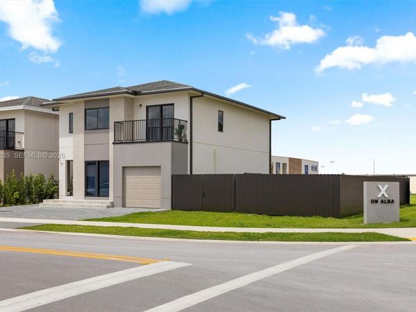 321 NW 13th Pl , Florida City, FL 33034