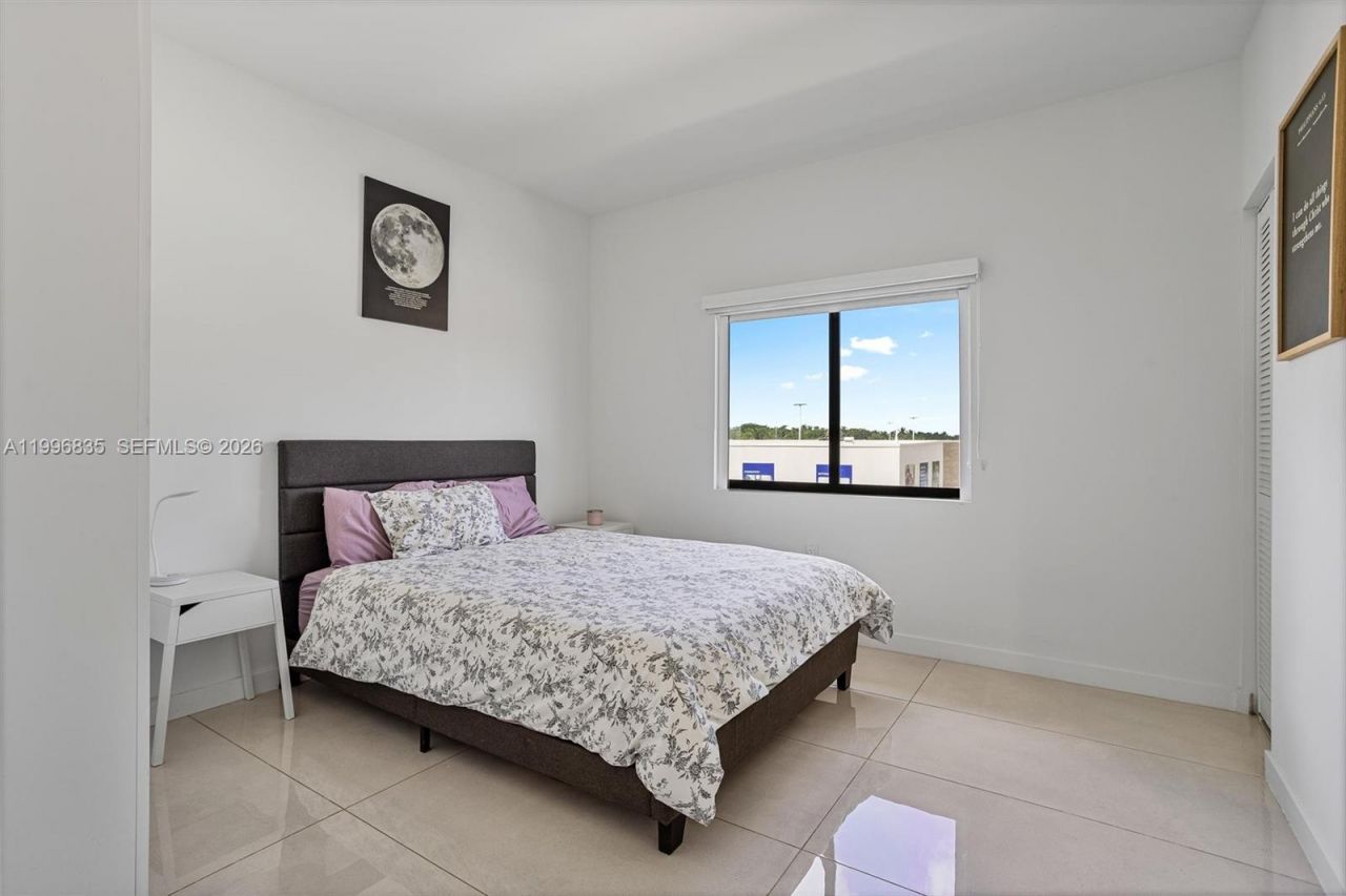 321 NW 13th Pl , Florida City, FL 33034 Photo