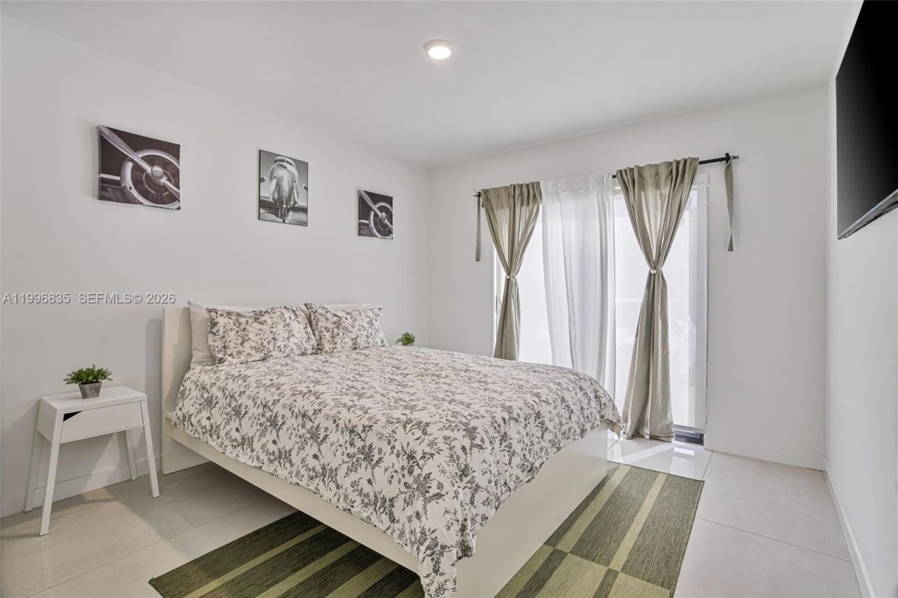 321 NW 13th Pl , Florida City, FL 33034 Photo
