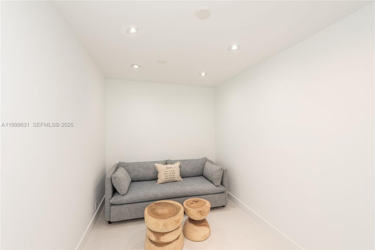 201 Crandon Blvd, Unit 923, Key Biscayne, FL 33149 Photo