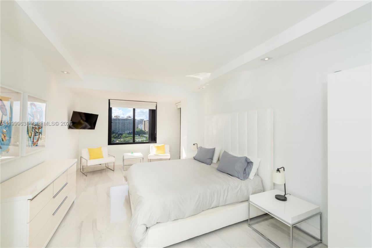 201 Crandon Blvd, Unit 923, Key Biscayne, FL 33149 Photo