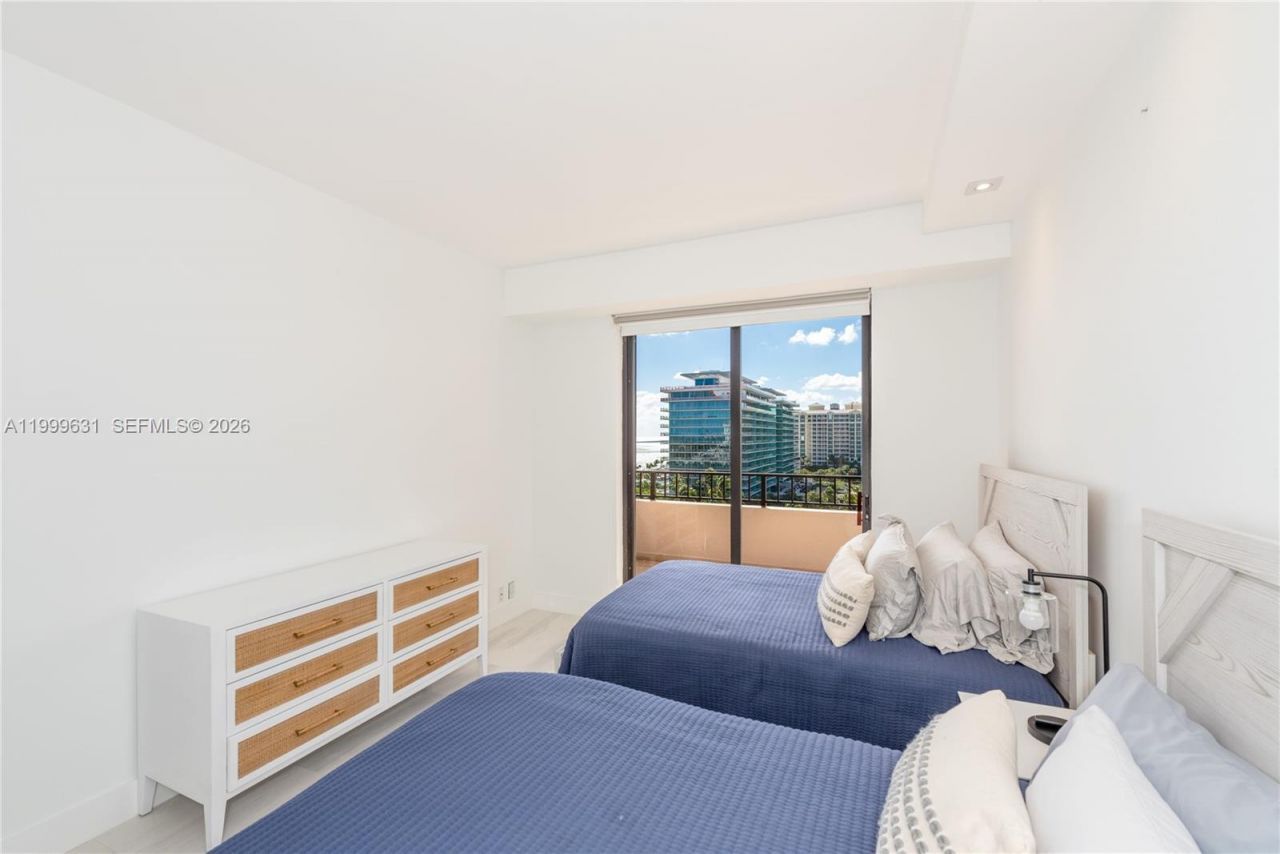 201 Crandon Blvd, Unit 923, Key Biscayne, FL 33149 Photo