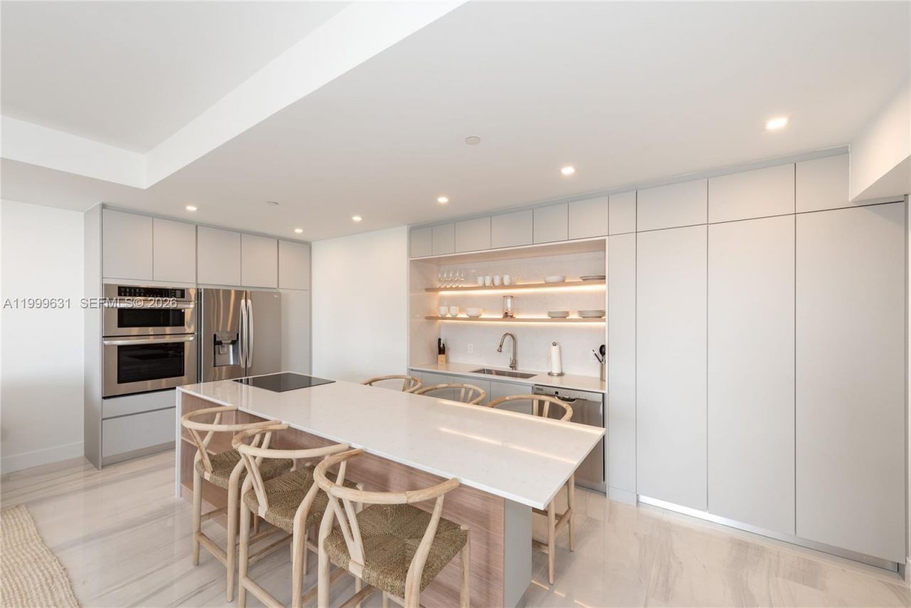201 Crandon Blvd, Unit 923, Key Biscayne, FL 33149 Photo
