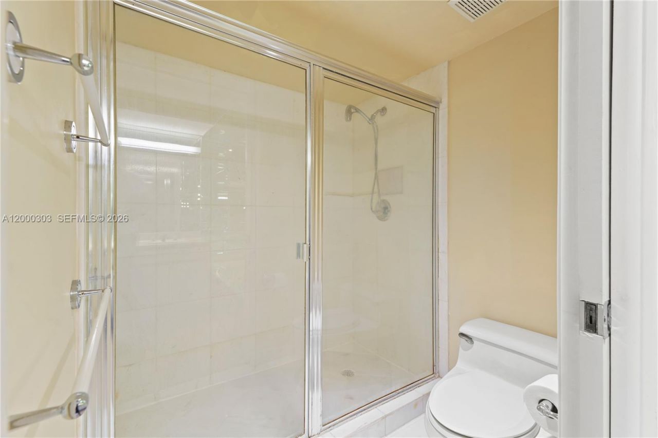 19101 NE 36th Ct , Unit 509, Aventura, FL 33180 Photo