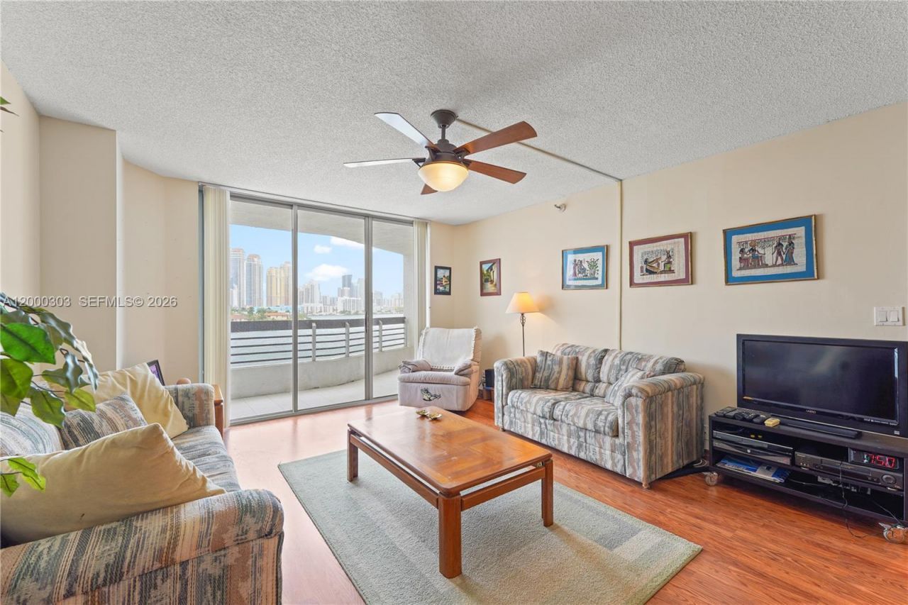 19101 NE 36th Ct , Unit 509, Aventura, FL 33180 Photo