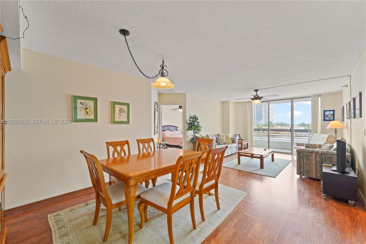 19101 NE 36th Ct , Unit 509, Aventura, FL 33180 Photo