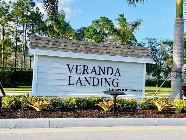 868 SE Grovebush Ln , Port St. Lucie, FL 34984