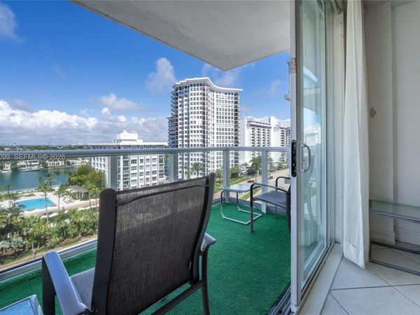 5601 Collins Ave , Unit 919, Miami Beach, FL 33140