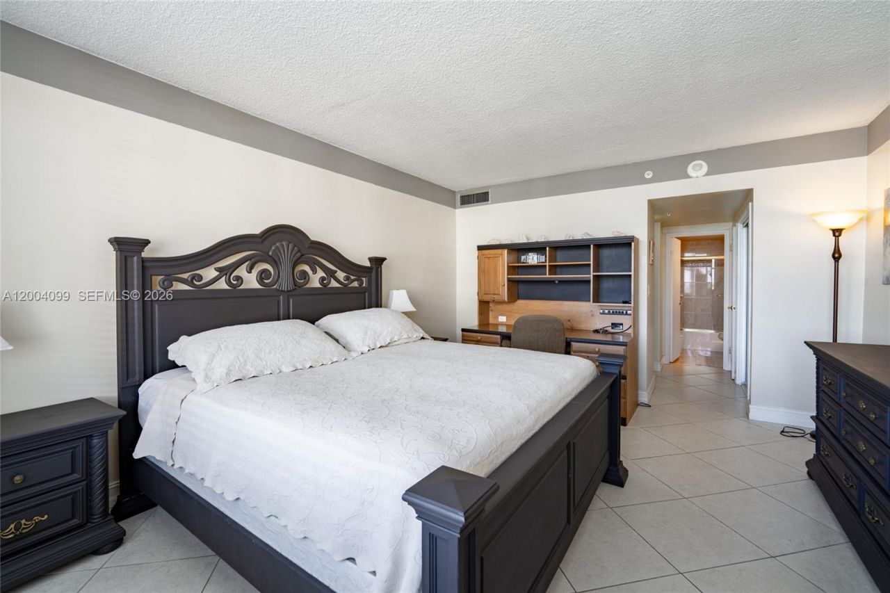 5601 Collins Ave, Unit 919, Miami Beach, FL 33140 Photo