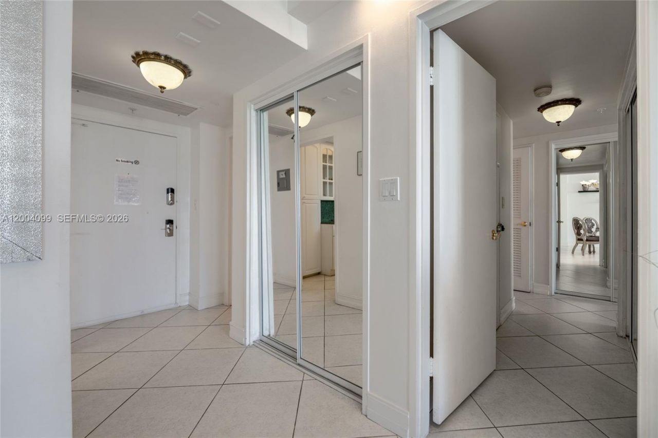 5601 Collins Ave, Unit 919, Miami Beach, FL 33140 Photo
