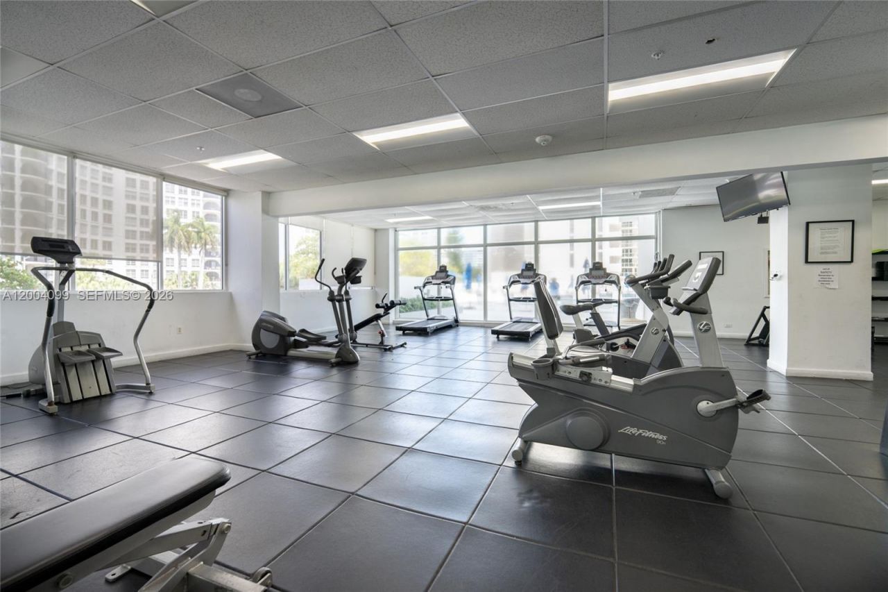 5601 Collins Ave, Unit 919, Miami Beach, FL 33140 Photo